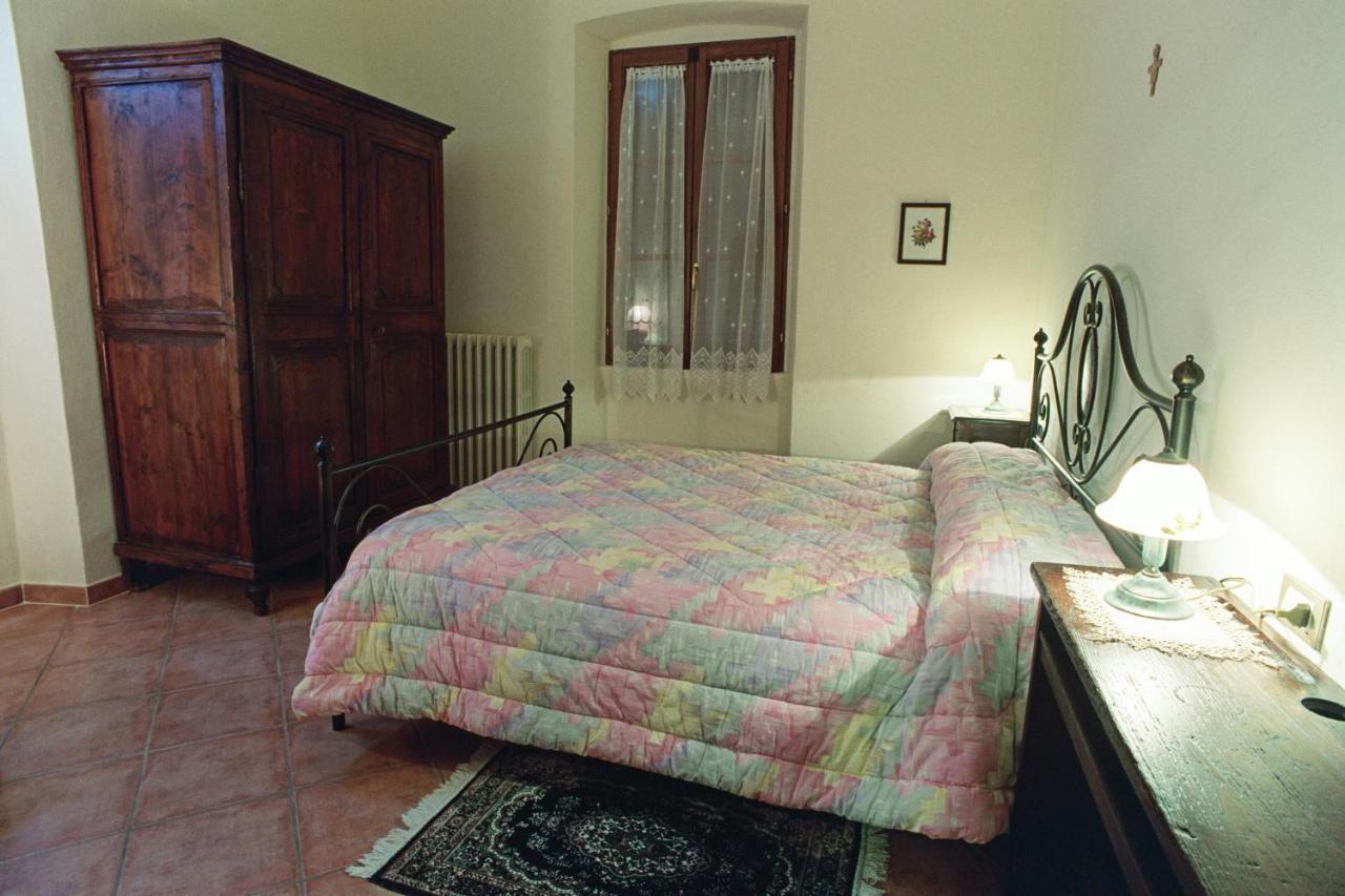 Agriturismo Monte Acuto Umbertide Δωμάτιο φωτογραφία