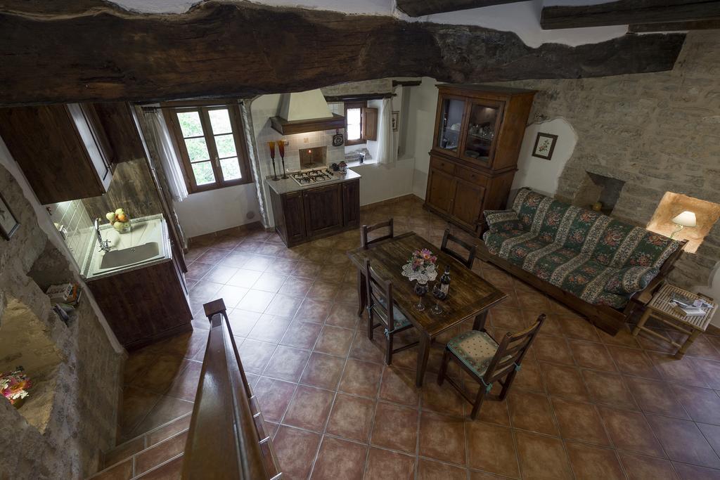 Agriturismo Monte Acuto Umbertide Δωμάτιο φωτογραφία