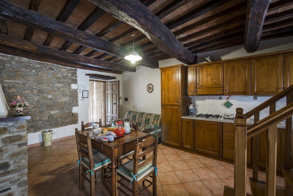 Agriturismo Monte Acuto Umbertide Δωμάτιο φωτογραφία